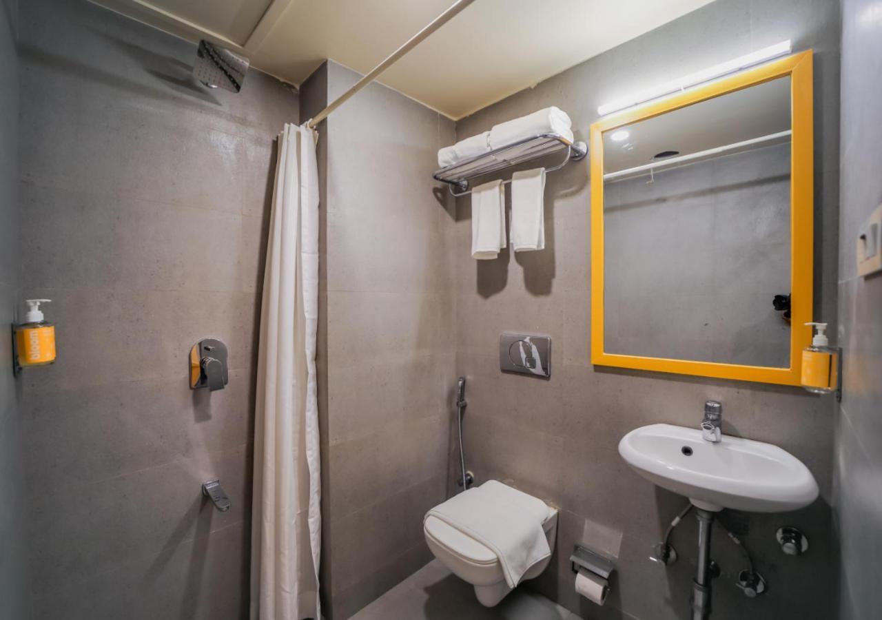 Bloom Hotel - Worli South Bombay Esterno foto
